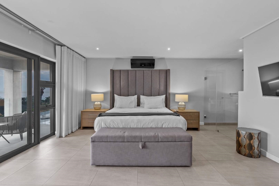 10 Bedroom Property for Sale in Camps Bay Western Cape